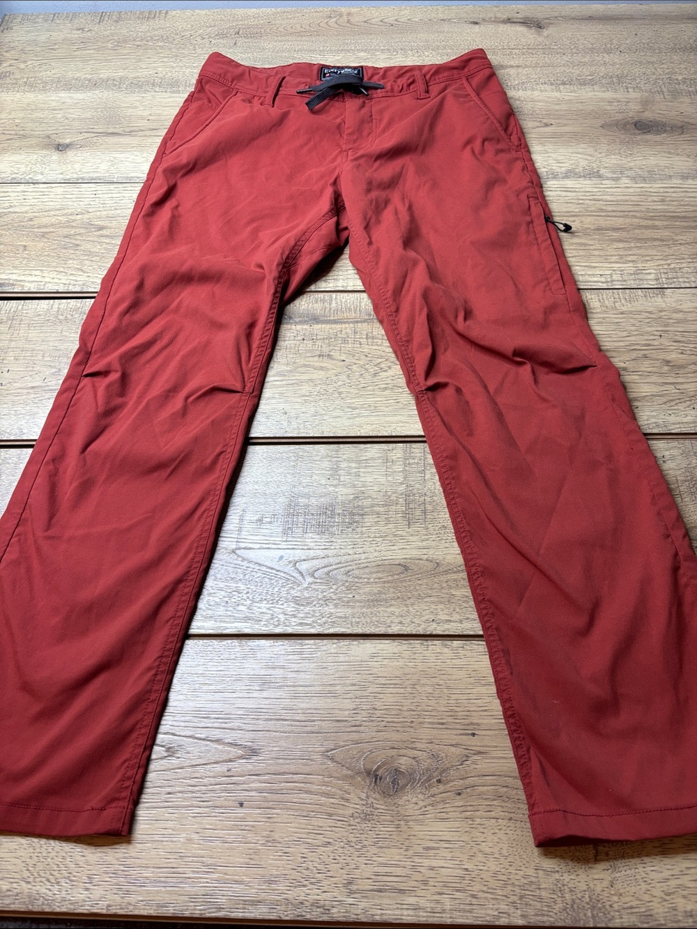 Men's 686 Everywhere Nylon Pants Color is Chili Size 30x30